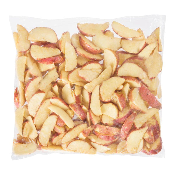 Pommes de terre rouges en quartier